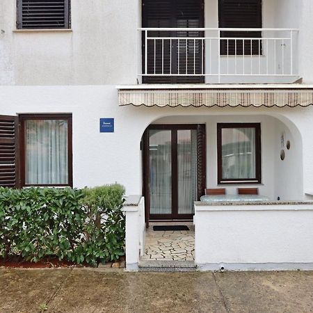 Apartments With A Parking Space Vantacici, Krk - 18476 Malinska Ngoại thất bức ảnh