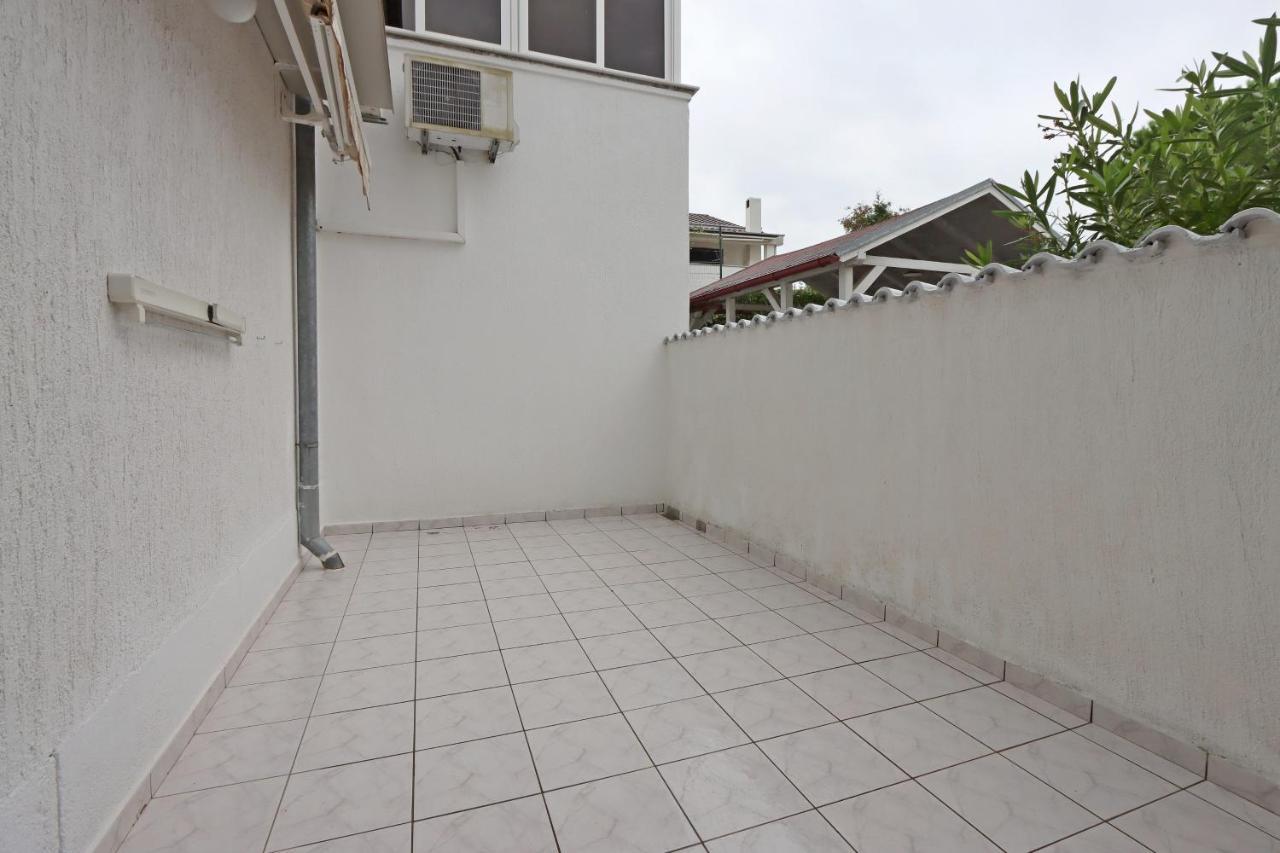 Apartments With A Parking Space Vantacici, Krk - 18476 Malinska Ngoại thất bức ảnh